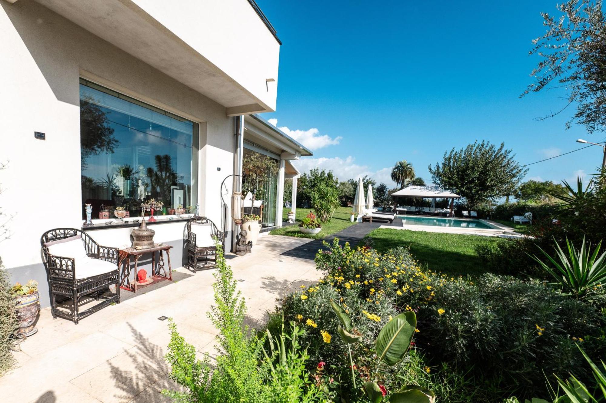 Villa Verney Albisola Superiore Exterior photo
